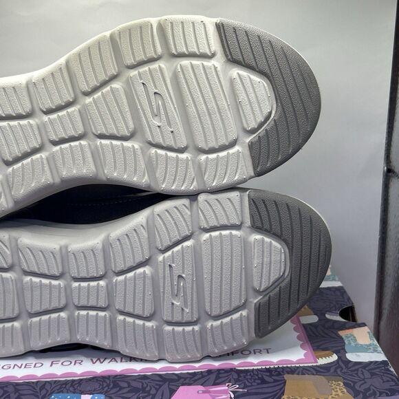 Skechers Go Walk Glacial Waterproof Winter Boots Womens 6 Dark Taupe NIB - Picture 12 of 16